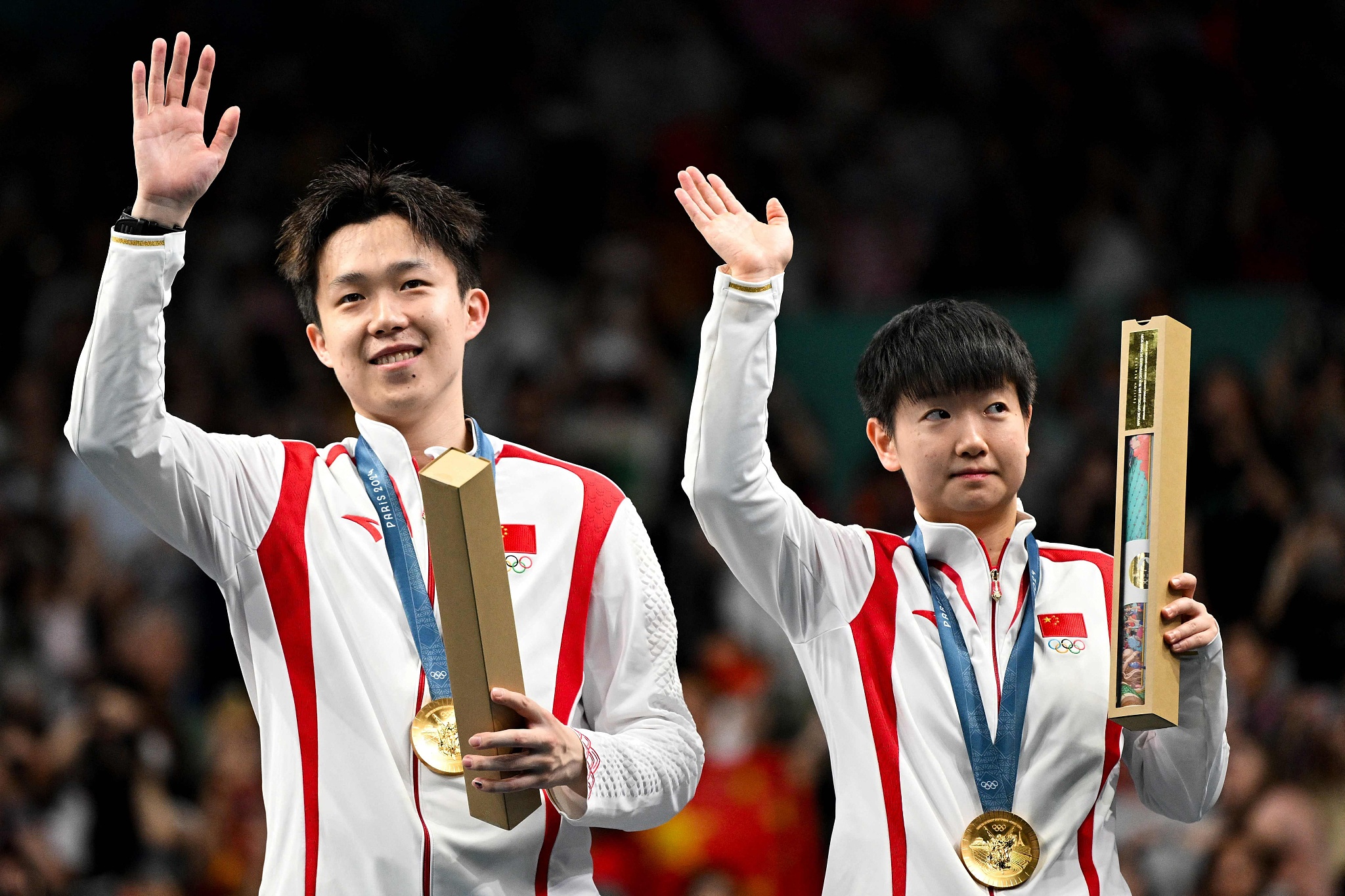 幕后英雄正